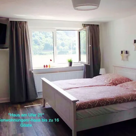 Haus Am Ufer Mit Rheinpanoramablick 公寓 *