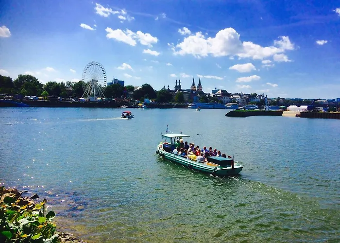 Haus Am Ufer Mit Rheinpanoramablick * Koblenz (Rhineland-Palatinate)